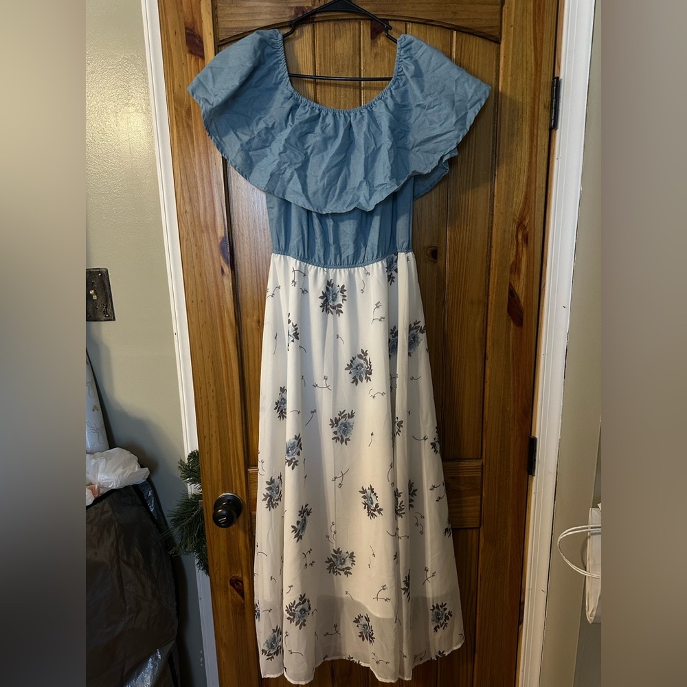 Blue and White Floral Women’s Dress